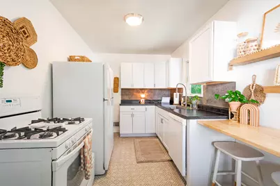 92 Kellogg Street, Battle Creek, MI 49037 - Photo 7