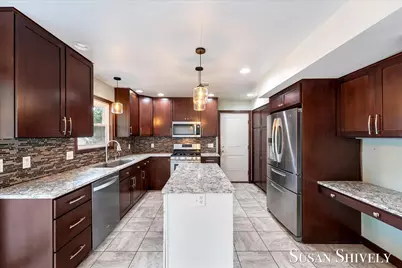 5022 Montauk Drive NW, Comstock Park, MI 49321 - Photo 5
