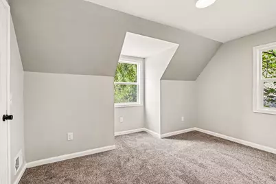977 Ogden Avenue, Benton Harbor, MI 49022 - Photo 9