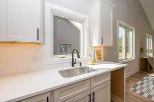 3664 Katherine Ln, Saint Joseph, MI 49085 - Photo 11