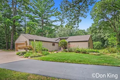 9020 Bailey Drive NE, Ada, MI 49301 - Photo 3
