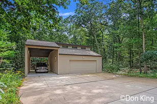 9020 Bailey Dr NE, Ada, MI 49301 - Photo 5