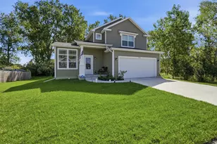 1530 Thimbleberry Ln, Holt, MI 48842 - Photo 1