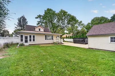 320 W Elizabeth Street, Stockbridge, MI 49285 - Photo 7