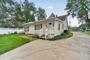 320 W Elizabeth St, Stockbridge, MI 49285 - Photo 9