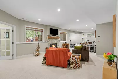 2077 W Glen Court, Norton Shores, MI 49441 - Photo 35