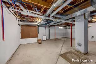 302 John St, Clare, MI 48617 - Photo 25