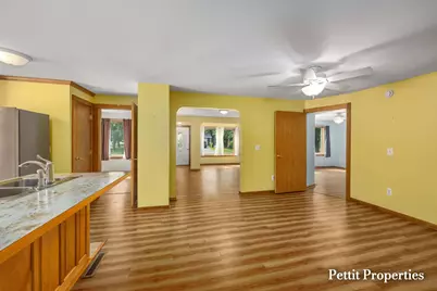 302 John Street, Clare, MI 48617 - Photo 9