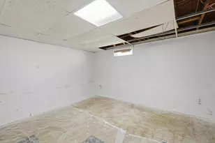 2950 McKinley St, Dearborn, MI 48124 - Photo 25