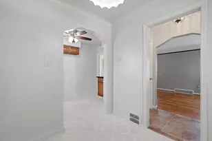 2950 McKinley St, Dearborn, MI 48124 - Photo 9