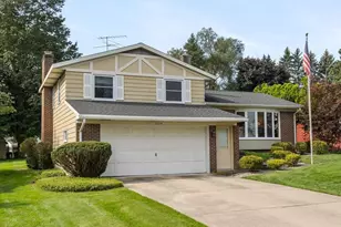 1704 Millbank St SE, Grand Rapids, MI 49508 - Photo 1