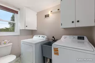 1704 Millbank St SE, Grand Rapids, MI 49508 - Photo 15