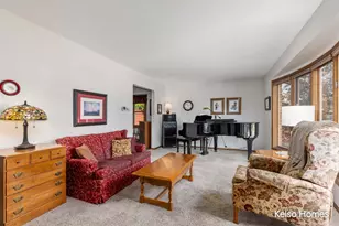 1704 Millbank St SE, Grand Rapids, MI 49508 - Photo 3
