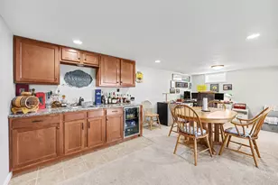 124 Claremont Cir, Brooklyn, MI 49230 - Photo 19