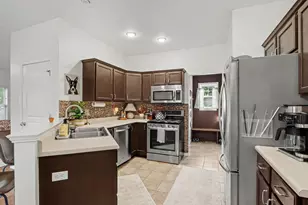 8150 Black Forest Dr, Portage, MI 49002 - Photo 7
