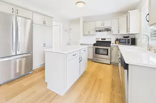 6747 Winter Creek Rd, Norton Shores, MI 49444 - Photo 15