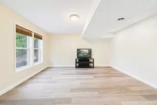 6747 Winter Creek Rd, Norton Shores, MI 49444 - Photo 43