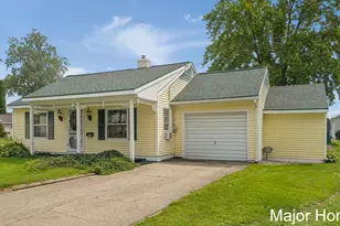 734 Lakeview Dr, Lake Odessa, MI 48849 - Photo 7