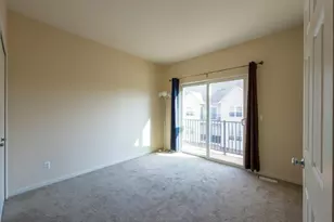 25552 Portico Ln, Novi, MI 48375 - Photo 9