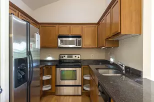 25552 Portico Ln, Novi, MI 48375 - Photo 7