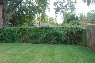 1616 Genesee Dr, Royal Oak, MI 48073 - Photo 17