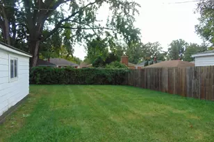 1616 Genesee Dr, Royal Oak, MI 48073 - Photo 15