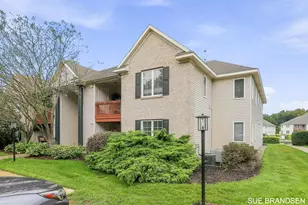 3122 W Crystal Waters Dr, Holland, MI 49424 - Photo 1