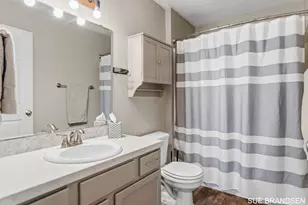 3122 W Crystal Waters Dr, Holland, MI 49424 - Photo 31