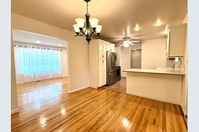 30215 Stockton Avenue, Farmington Hills, MI 48336 - Photo 7