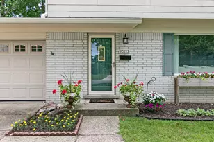 30215 Stockton Ave, Farmington Hills, MI 48336 - Photo 3