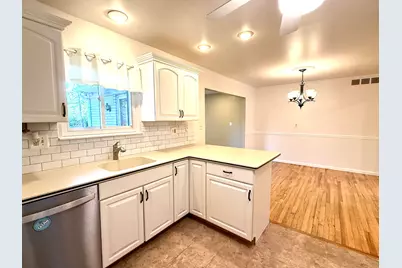 30215 Stockton Avenue, Farmington Hills, MI 48336 - Photo 13