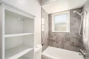 23735 Donald Ave, Eastpointe, MI 48021 - Photo 7