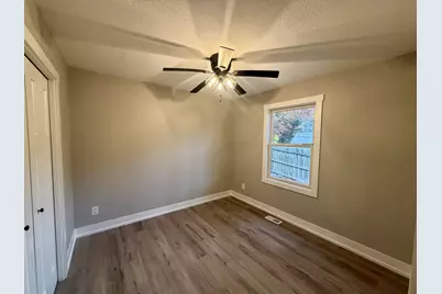 2245 Macarthur Road, Muskegon, MI 49442 - Photo 15