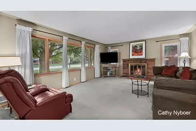 3860 Ivanrest Avenue SW, Grandville, MI 49418 - Photo 5