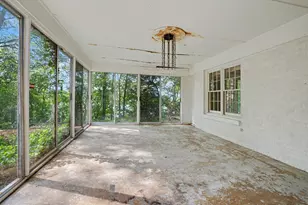 10403 S Chapin Ln, Berrien Springs, MI 49103 - Photo 15