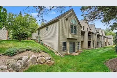 106 Village Place Drive, Chelsea, MI 48118 - Photo 19