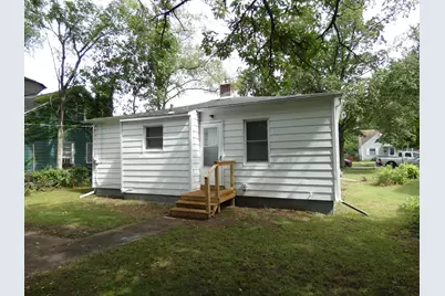 1330 Bishop Avenue, Benton Harbor, MI 49022 - Photo 3