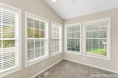 14462 Twin Oaks Street, Holland, MI 49424 - Photo 5