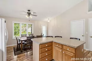 14462 Twin Oaks St, Holland, MI 49424 - Photo 13