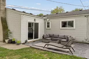 8234 Holly Dr, Canton, MI 48187 - Photo 29