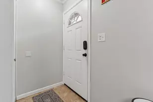 8234 Holly Dr, Canton, MI 48187 - Photo 5
