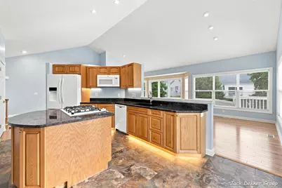 509 Hunters Run Circle, Holland, MI 49423 - Photo 13