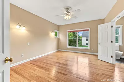 509 Hunters Run Circle, Holland, MI 49423 - Photo 19