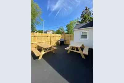 414 E Ludington Avenue, Ludington, MI 49431 - Photo 3