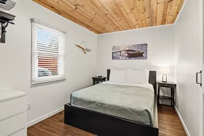 414 E Ludington Avenue, Ludington, MI 49431 - Photo 11