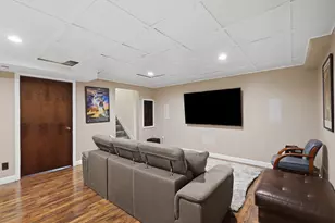 21542 Beauford Ct, Farmington Hills, MI 48167 - Photo 33