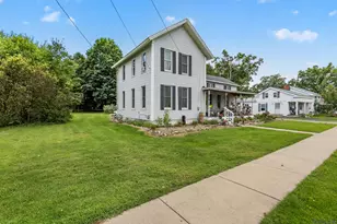 204 South St, Jonesville, MI 49250 - Photo 1