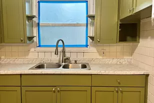 11566 Sanford Ave, Detroit, MI 48205 - Photo 9