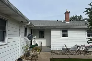 484 Leisure Acres St, Sparta, MI 49345 - Photo 9