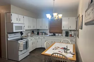 484 Leisure Acres St, Sparta, MI 49345 - Photo 5